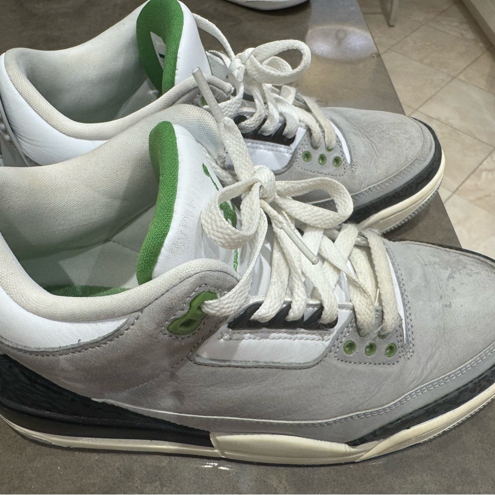 Men's Air Jordan 3 Retro Chlorophyll Sneakers Size 7.5